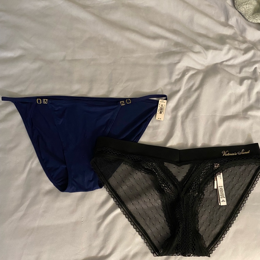 NWT Victoria's Secret black/navy Incredible Love Cloud bikini panties medium